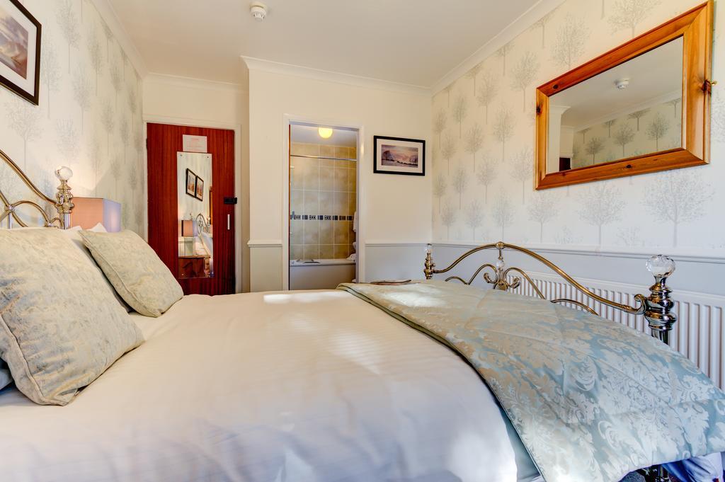 Meadfoot Guesthouse Room Only Accommodation For Adults Windermere Ngoại thất bức ảnh